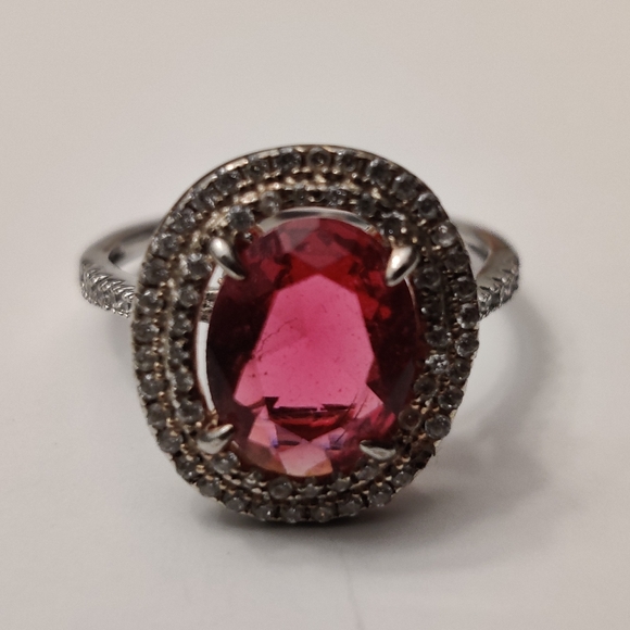 Stunning Ruby and CZ Sterling Silver Ring - Picture 4 of 16